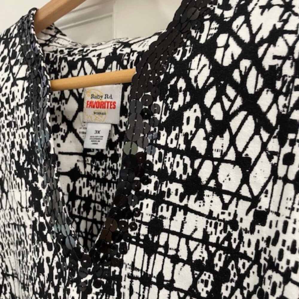 Ruby Rd. Snake Skin-esque Pattern Top - 3x - Picture 4 of 6